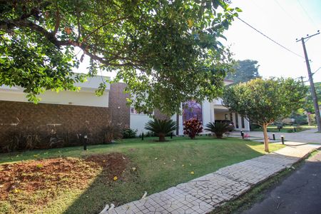 Casa de condomínio para alugar com 285m², 3 quartos e 6 vagas