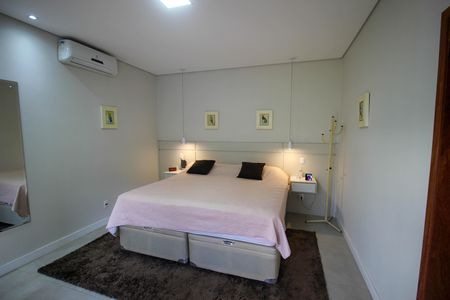 Casa de condomínio para alugar com 285m², 3 quartos e 6 vagas