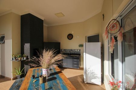 Casa de condomínio para alugar com 285m², 3 quartos e 6 vagas
