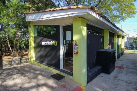 Casa de condomínio para alugar com 285m², 3 quartos e 6 vagas
