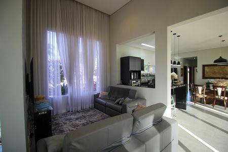 Casa de condomínio para alugar com 285m², 3 quartos e 6 vagas