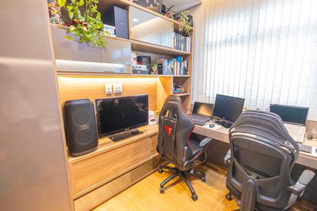 Apartamento à venda com 85m², 3 quartos e 2 vagasquarto 3