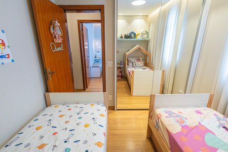 Apartamento à venda com 85m², 3 quartos e 2 vagasquarto 2