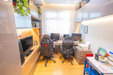 Apartamento à venda com 85m², 3 quartos e 2 vagasquarto 3