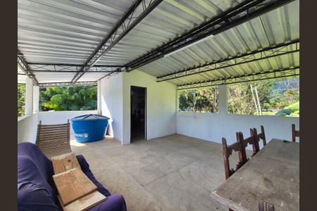 Casa à venda com 100m², 2 quartos e 4 vagas