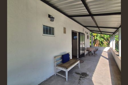 Casa à venda com 100m², 2 quartos e 4 vagas
