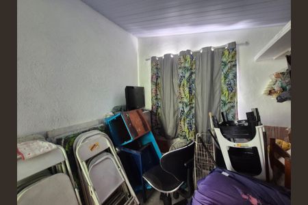 Casa à venda com 100m², 2 quartos e 4 vagas