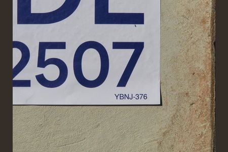 Casa à venda com 100m², 2 quartos e 4 vagas