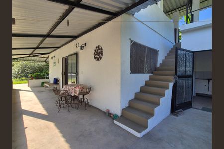 Casa à venda com 100m², 2 quartos e 4 vagas