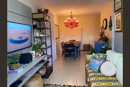 Apartamento para alugar com 70m², 2 quartos e 1 vagaSala