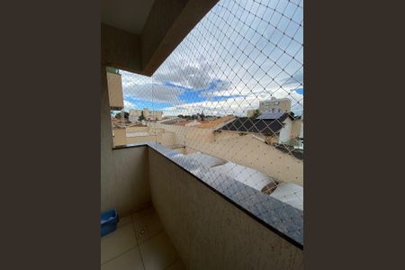 Varanda de apartamento para alugar com 2 quartos, 70m² em Santa Mônica, Uberlândia