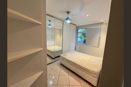 Apartamento para alugar com 107m², 3 quartos e sem vagaQuarto