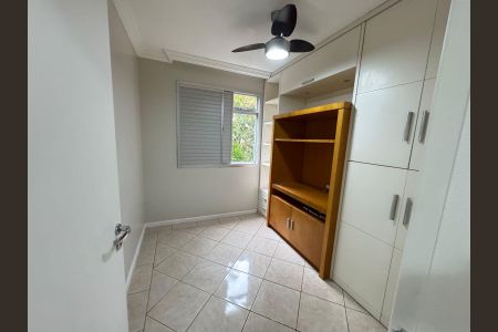 Apartamento para alugar com 107m², 3 quartos e sem vagaQuarto