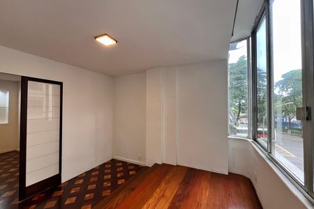 Sala 2 de apartamento para alugar com 2 quartos, 110m² em Copacabana, Rio de Janeiro