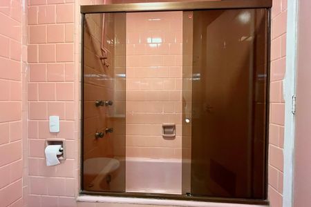 Apartamento para alugar com 110m², 2 quartos e sem vaga Apartamento para alugar com 110m², 2 quartos e sem vagaBanheiro social