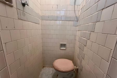 Apartamento para alugar com 110m², 2 quartos e sem vaga Apartamento para alugar com 110m², 2 quartos e sem vagaBanheiro de serviço