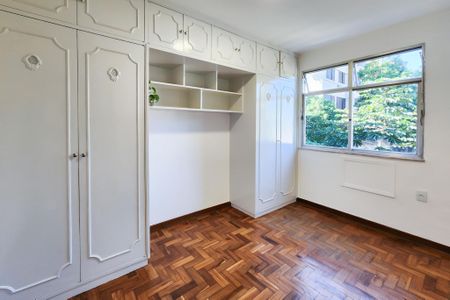 Quarto 2 de apartamento para alugar com 2 quartos, 51m² em Laranjeiras, Rio de Janeiro