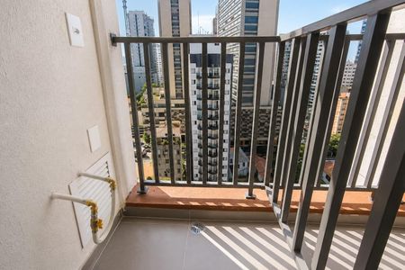 Studio à venda com 25m², 1 quarto e sem vaga Studio à venda com 25m², 1 quarto e sem vagaVaranda e Vista