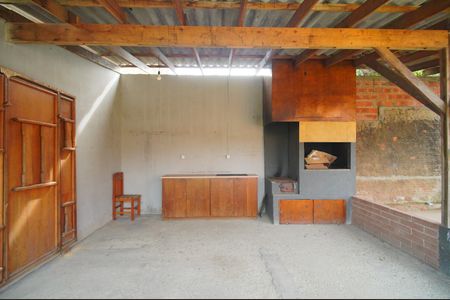 Casa para alugar com 75m², 4 quartos e 2 vagasChurrasqueira