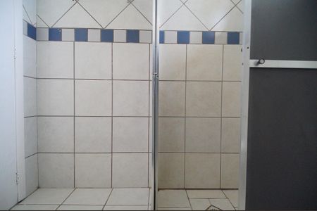 Casa para alugar com 75m², 4 quartos e 2 vagasBanheiro
