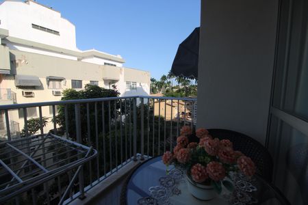 Apartamento à venda com 60m², 2 quartos e 1 vagaSala - Varanda