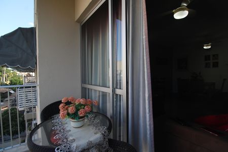 Apartamento à venda com 60m², 2 quartos e 1 vagaSala - Varanda