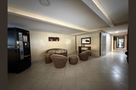 Apartamento à venda com 60m², 2 quartos e 1 vagaHall