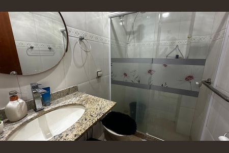 Apartamento para alugar com 115m², 3 quartos e 1 vaga Apartamento para alugar com 115m², 3 quartos e 1 vagaBanheiro social