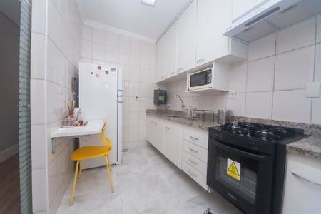 Apartamento para alugar com 93m², 2 quartos e 1 vagaCozinha