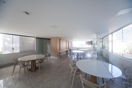 Apartamento para alugar com 93m², 2 quartos e 1 vagaÁrea comum - Salão de festas