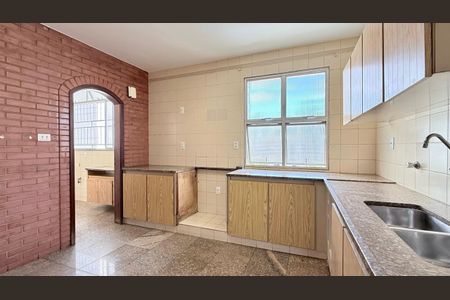 Apartamento à venda com 179m², 4 quartos e 2 vagas