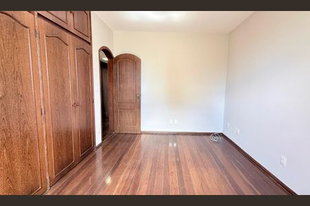 Apartamento à venda com 179m², 4 quartos e 2 vagas
