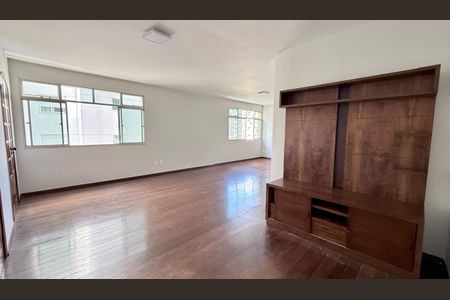 Apartamento à venda com 4 quartos, 179m² em Funcionários, Belo Horizonte