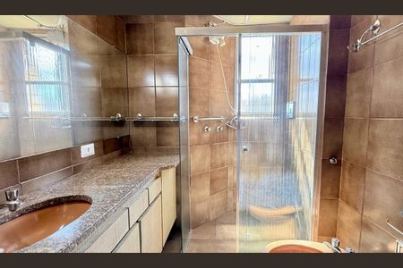 Apartamento à venda com 179m², 4 quartos e 2 vagas