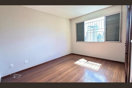 Apartamento à venda com 179m², 4 quartos e 2 vagas