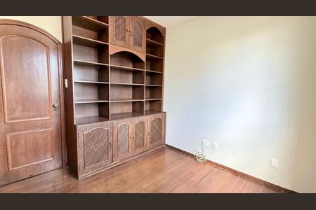Apartamento à venda com 179m², 4 quartos e 2 vagas