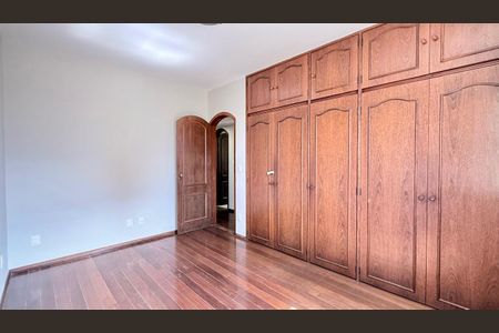 Apartamento à venda com 179m², 4 quartos e 2 vagas