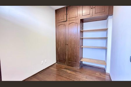 Apartamento à venda com 179m², 4 quartos e 2 vagas