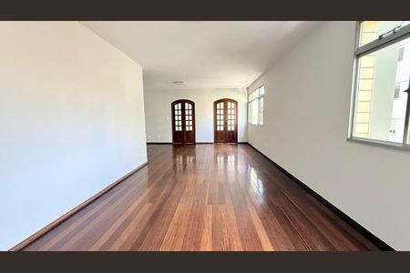 Apartamento à venda com 179m², 4 quartos e 2 vagas
