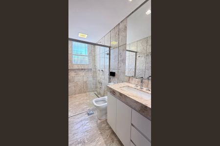 Apartamento à venda com 179m², 4 quartos e 2 vagas
