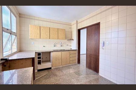Apartamento à venda com 179m², 4 quartos e 2 vagas