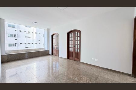 Apartamento à venda com 4 quartos, 179m² em Funcionários, Belo Horizonte