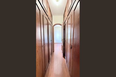 Apartamento à venda com 179m², 4 quartos e 2 vagas
