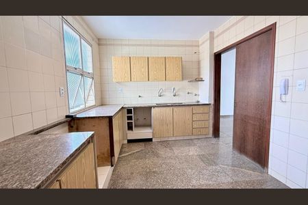 Apartamento à venda com 179m², 4 quartos e 2 vagas