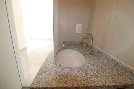 Apartamento para alugar com 39m², 2 quartos e sem vagaBanheiro
