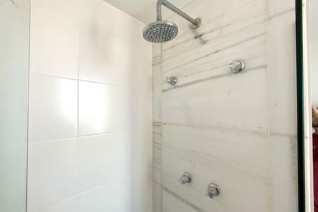 Apartamento para alugar com 83m², 2 quartos e 2 vagas Apartamento para alugar com 83m², 2 quartos e 2 vagasBanheiro da Suíte