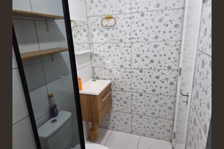Apartamento para alugar com 40m², 2 quartos e 1 vaga Apartamento para alugar com 40m², 2 quartos e 1 vagaBanheiro