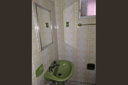 Banheiro de apartamento para alugar com 1 quarto, 42m² em Centro Histórico, Porto Alegre