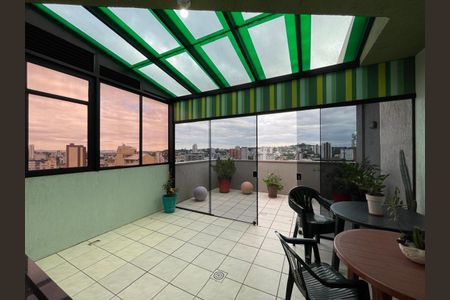 Apartamento à venda com 194m², 3 quartos e 1 vaga