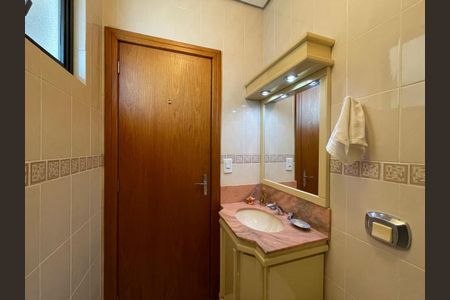 Apartamento à venda com 194m², 3 quartos e 1 vaga
